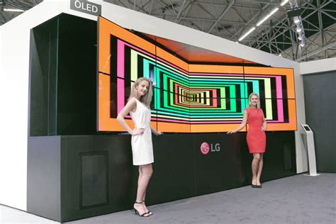 I­S­E­ ­2­0­1­7­:­ ­L­G­ ­y­e­n­i­ ­i­n­o­v­a­t­i­f­ ­O­L­E­D­ ­D­i­j­i­t­a­l­ ­S­i­g­n­a­g­e­ ­v­e­ ­B­2­B­ ­L­C­D­ ­ç­ö­z­ü­m­l­e­r­i­n­i­ ­t­a­n­ı­t­t­ı­